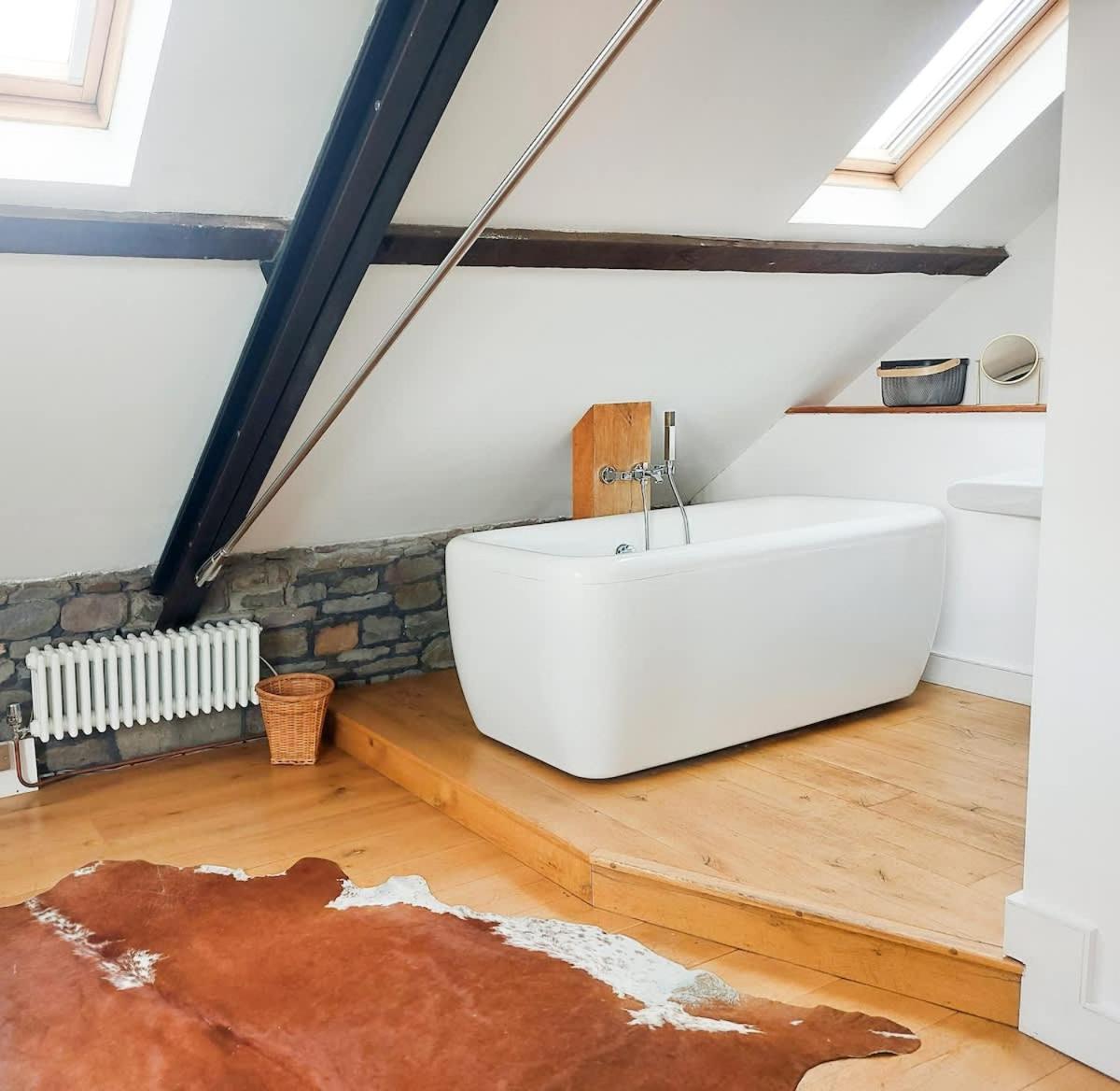 Converted Factory Loft Apartment Бристол Екстериор снимка