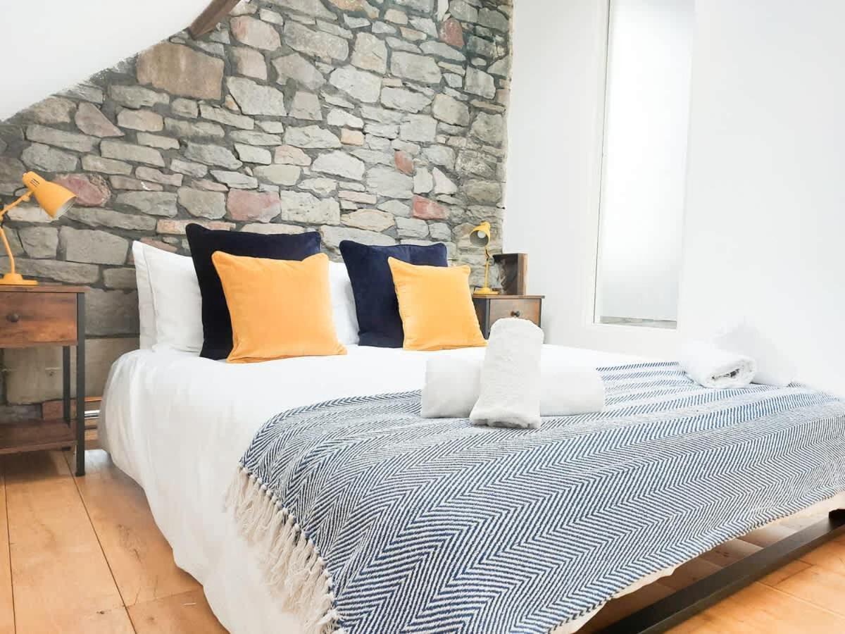 Converted Factory Loft Apartment Бристол Екстериор снимка