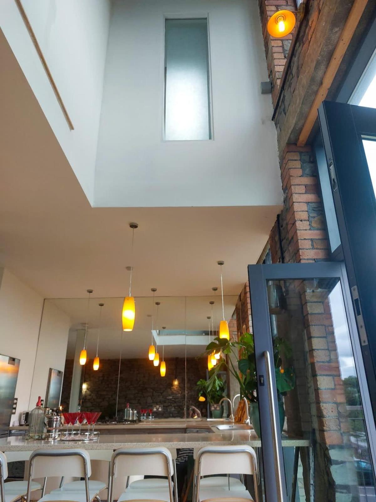 Converted Factory Loft Apartment Бристол Екстериор снимка