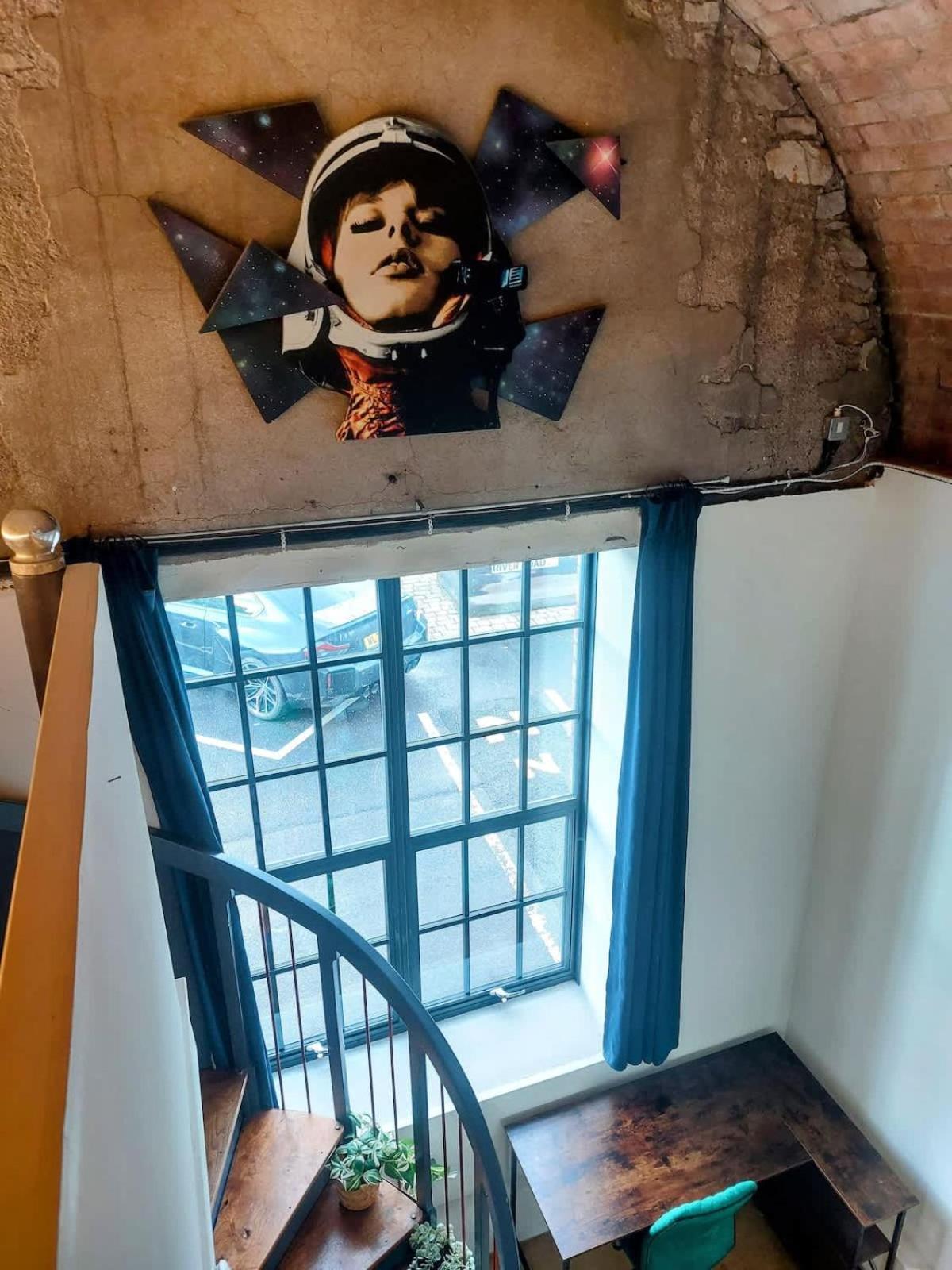 Converted Factory Loft Apartment Бристол Екстериор снимка